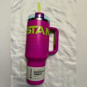 Stanley tumbler 40 oz